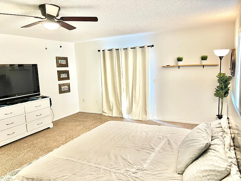 2142 E Woodman Dr — Photo 9