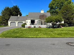 289 Overhill Dr, Chambersburg, PA