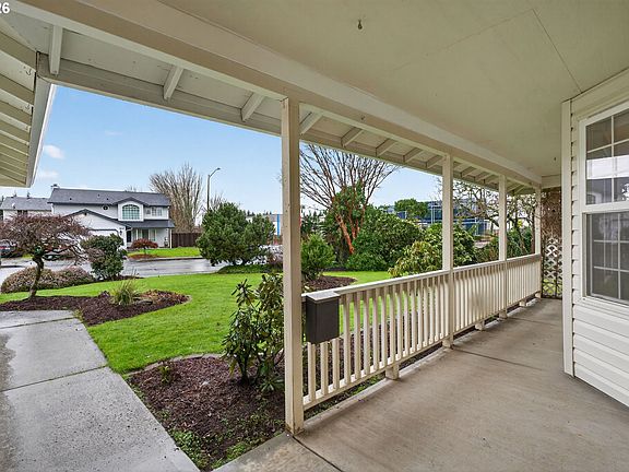 4th image of 8709 NE 76th Ave