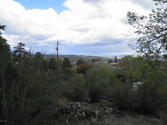 3rd image of 518 N Hassayampa Dr