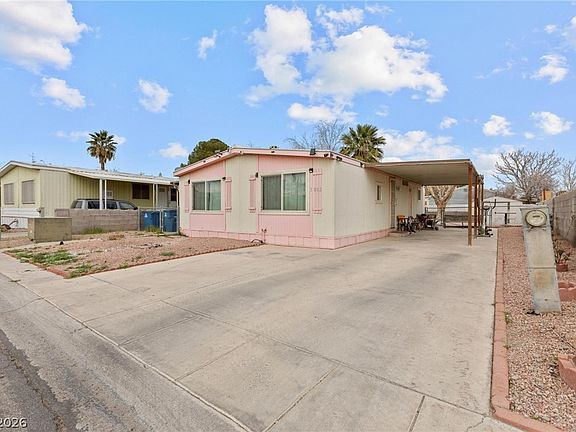 3rd image of 3802 Pecan Ln