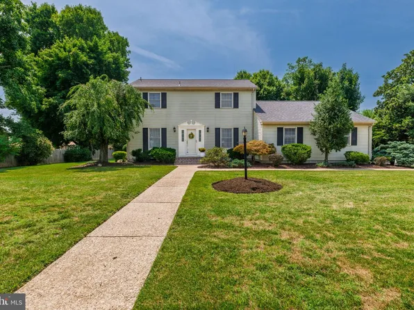 802 W Lane Cir, Milford, DE 19963