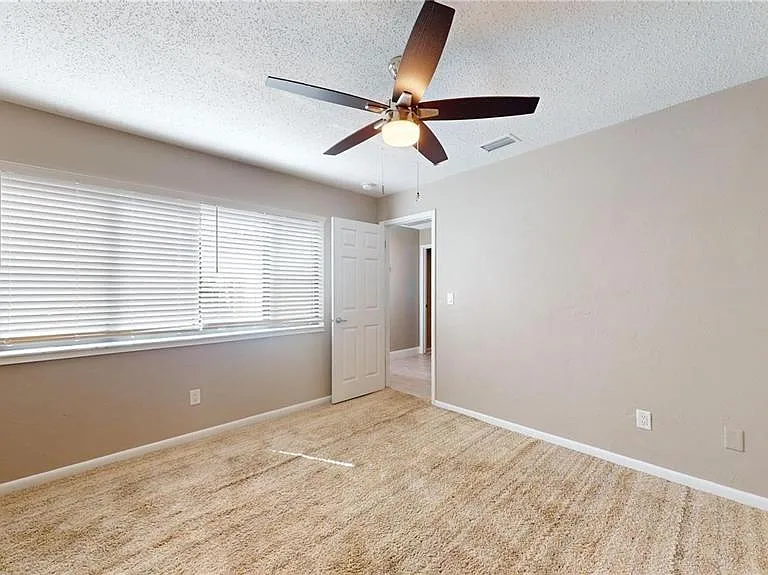 202 Pine Cone Trl — Photo 17