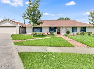 103 Saint Nicholas Dr, Lafayette, LA 70506