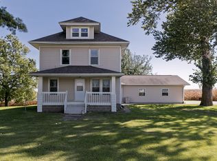 2066 Hh Ave, Marengo, IA 52301