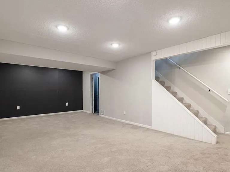 5722 N London Ave — Photo 7