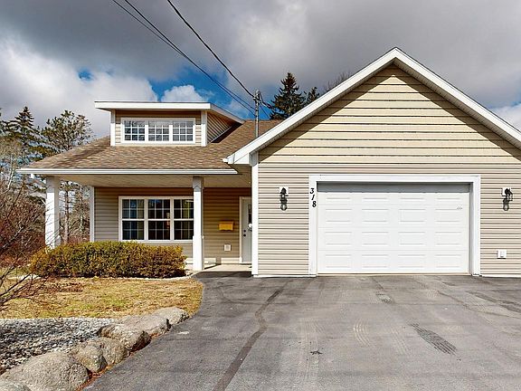 3rd image of 318 Victoria Rd