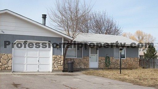 2nd image of 2210 Central Pl APT A