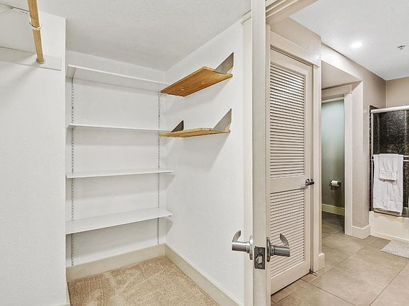 3rd image of 925 N Morrison Ave #104