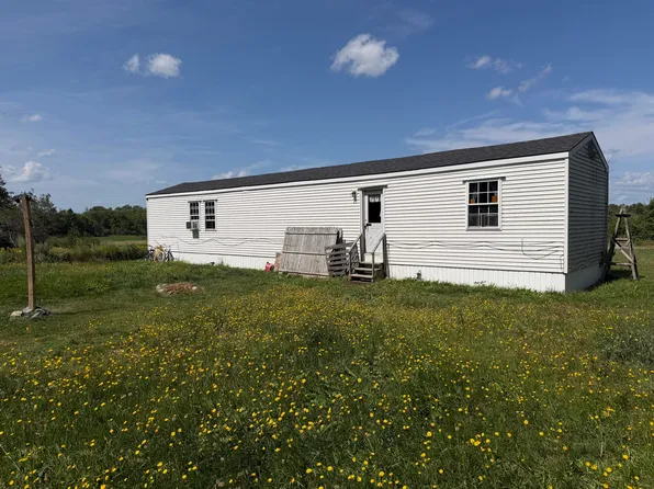 42 Booker Lane, Clinton, ME 04927