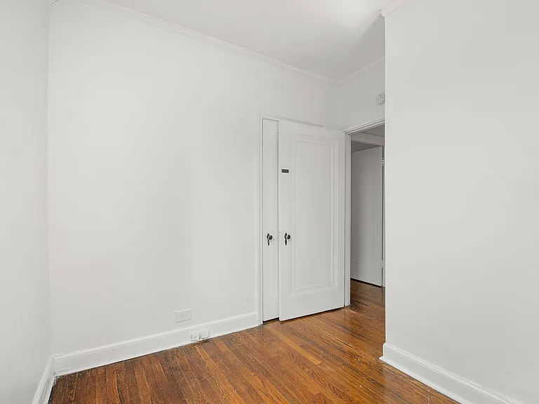 2628 Cleinview Avenue — Photo 22