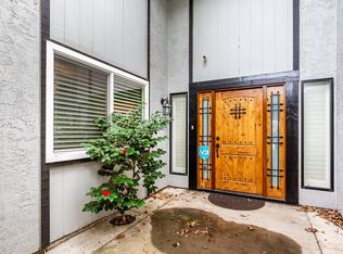 8924 Autumnwood Dr, Sacramento, CA 95826
