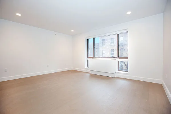 Rented by REAL New York | media 15