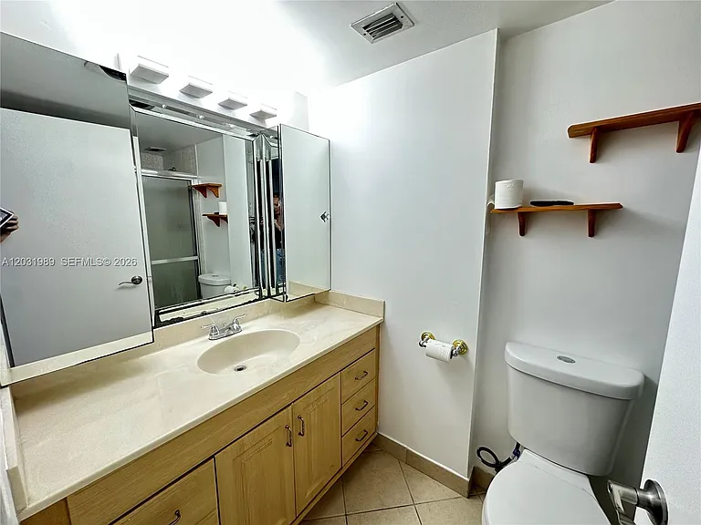 18051 Biscayne Blvd #Penthouse 05 — Photo 11
