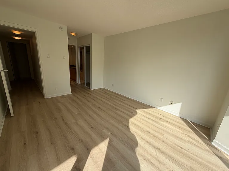 1288 Marinaside Cres #120 — Photo 15