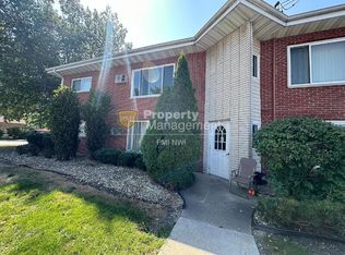 111 Harrington Ave APT 5, Crown Pt, IN 46307