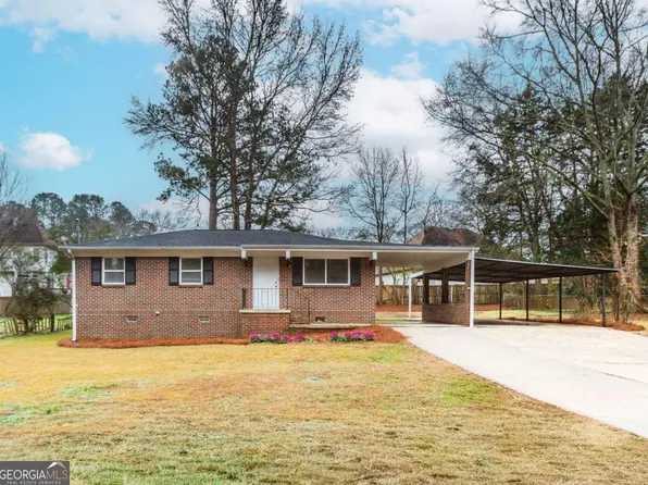 435 Jefferson Ave, Fayetteville, GA 30214