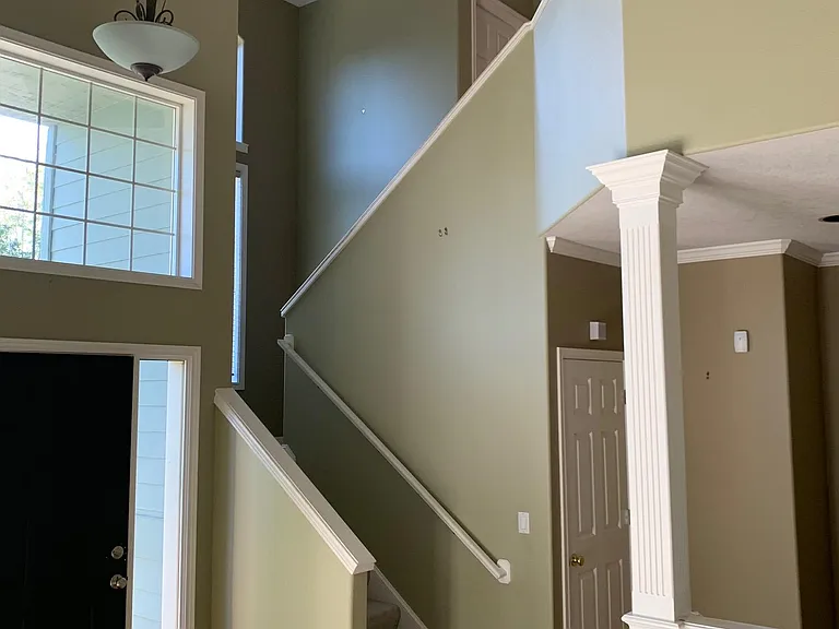 2714 SW Leah Ct — Photo 2