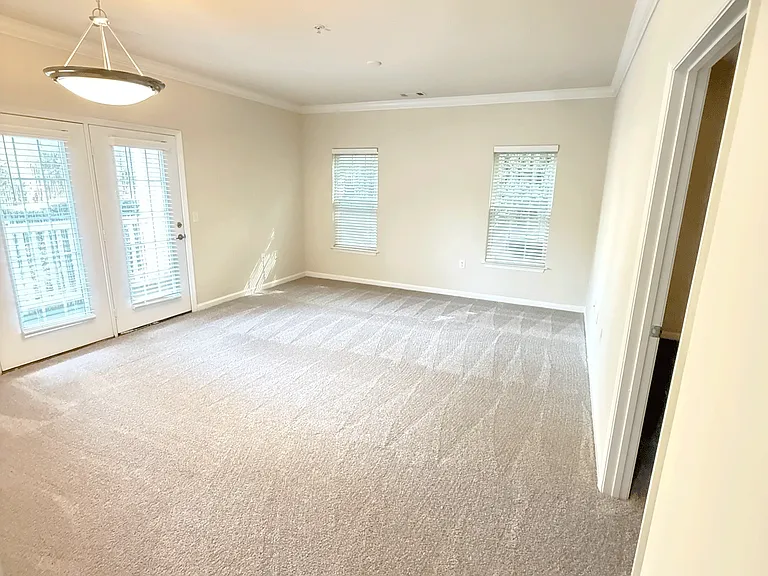 Clairmont at Farmgate — Photo 75
