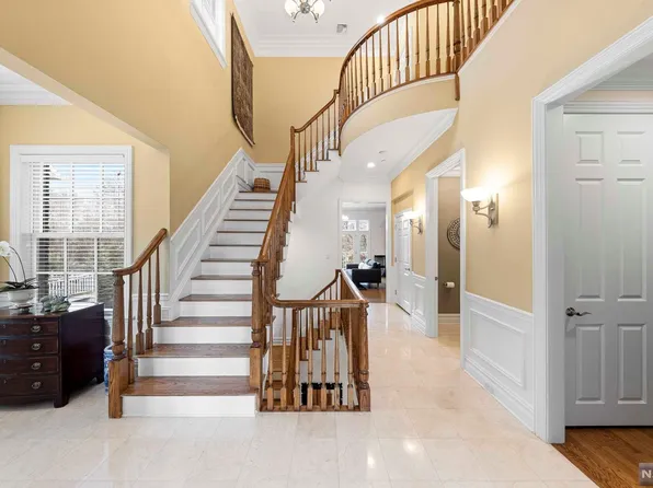 700 Heights Ln, Tenafly, NJ 07670