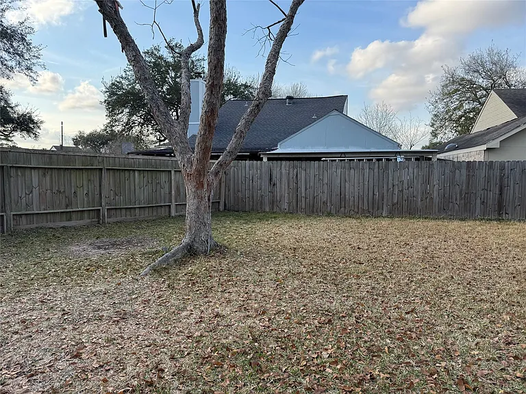 13123 Chipman Glen Dr — Photo 35