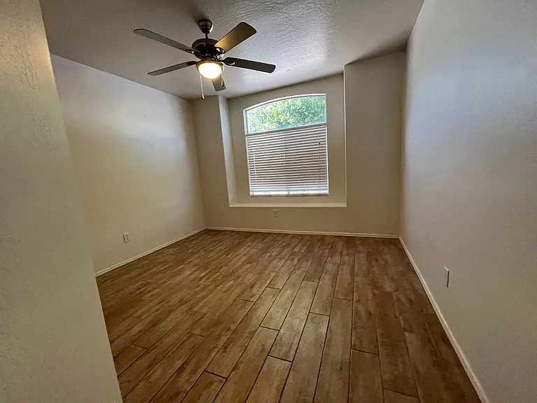 8347 W Audrey Ln — Photo 26