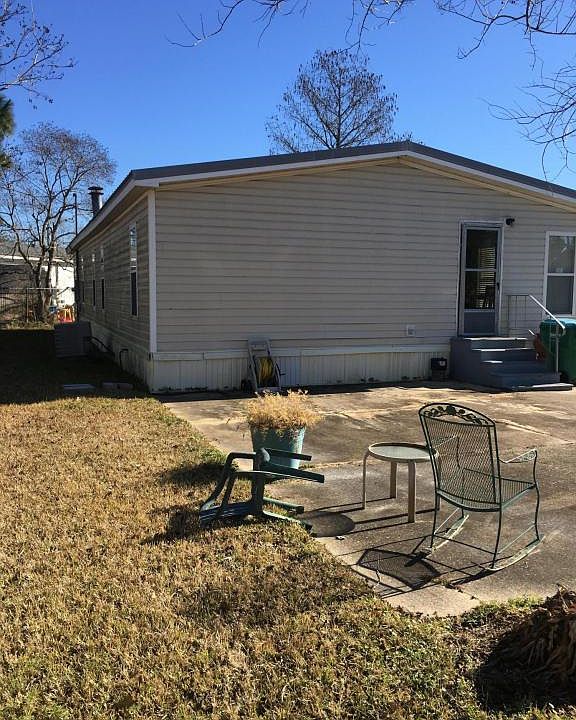 2nd image of 14434 Whitney Dr