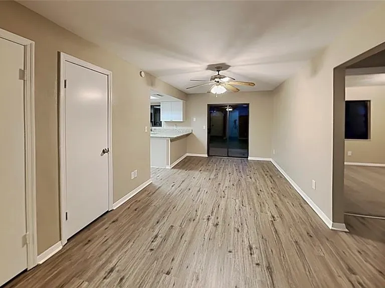 5935 Clays Mill Dr — Photo 6