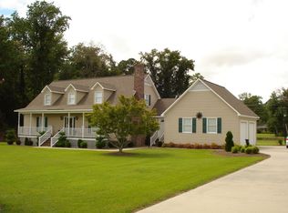 1862 Peacock Rd, Whiteville, NC 28472