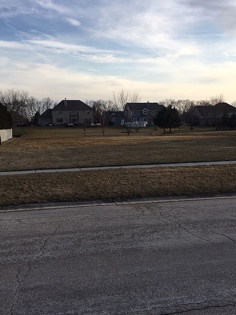 1st image of 25051 W Pawnee Ln