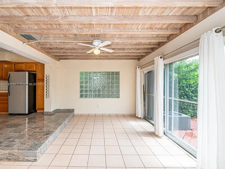 9441 Byron Ave — Photo 24
