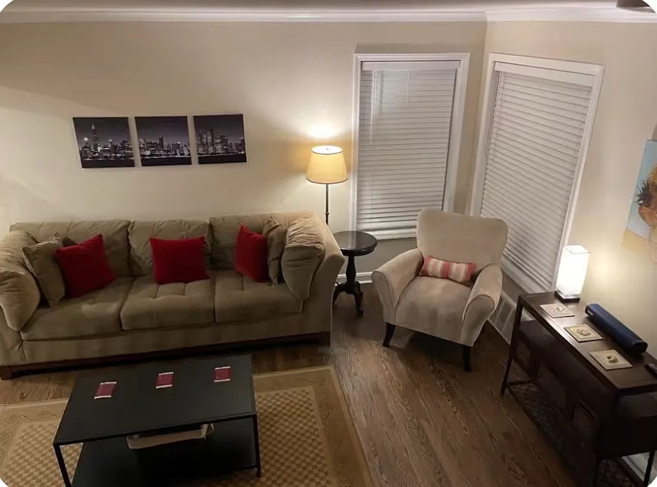 2 bed, 1.5 bath, 1200 sqft, $4,100 — Photo 3