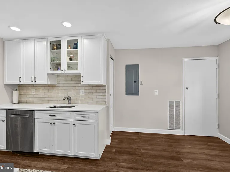 517 Florida Ave #T4 — Photo 18