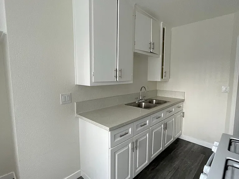 3711 Pueblo Ave #3 — Photo 7