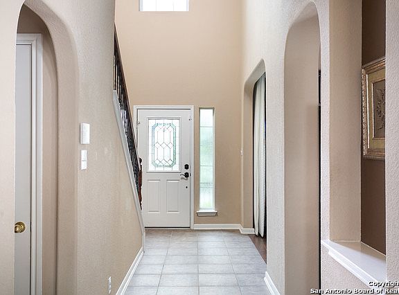 4th image of 511 Sedberry Ct