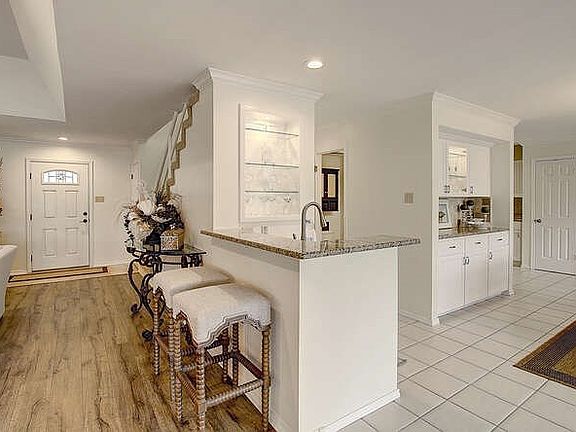 5th image of 7 Pelican Dr