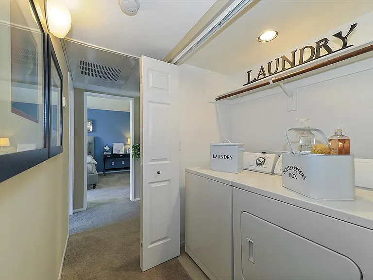 Sycamore Canyon Apartments — Photo 23