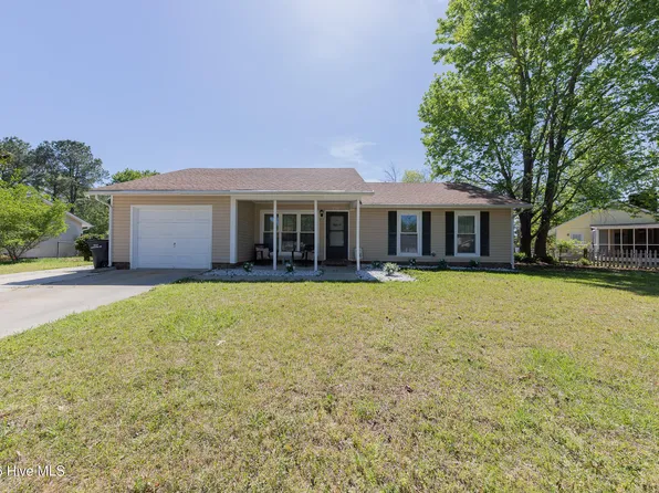 402 Sharon Way, Jacksonville, NC 28546