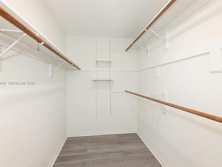 600 Grapetree Dr #8FS — Photo 22
