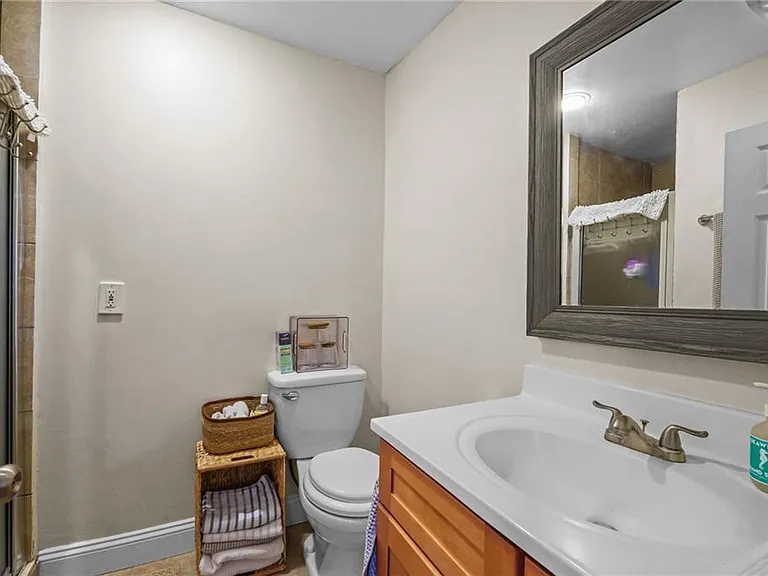 29 Dean Ave #1F — Photo 14