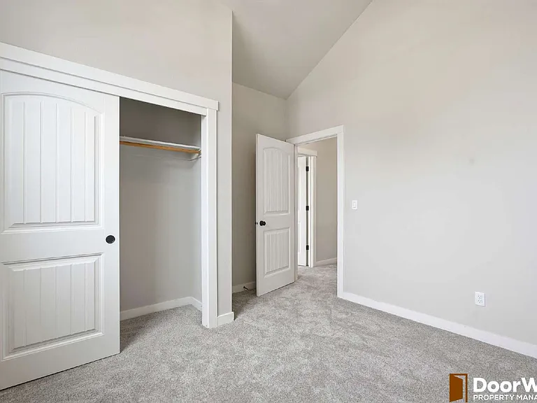 2364 Audubon Ave — Photo 22