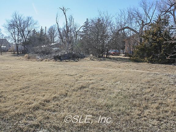 Myrtle St. looking west