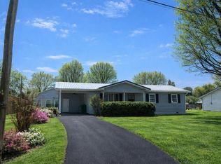 912 E 9th St, Mountain Grove, MO 65711