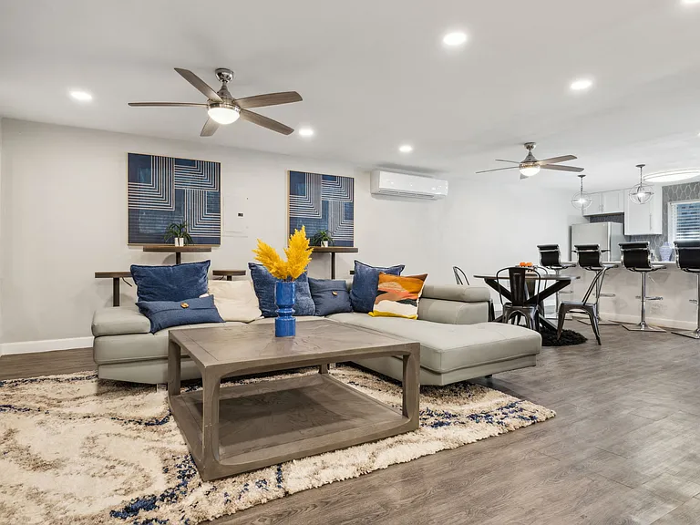 The Ashley at Bluffview Apartments — Photo 45