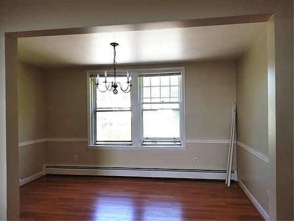 5th image of 221 Hope St Unit 3