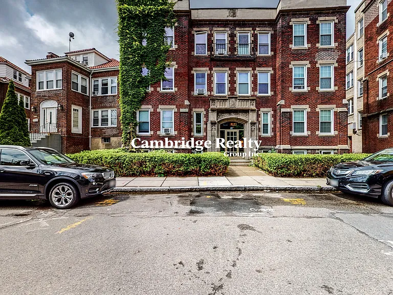33 Walbridge St #1T — Photo 15