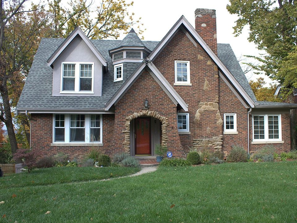 742 Avon Fields Ln