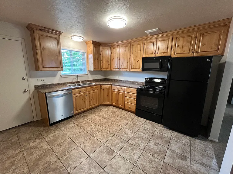 197 W 290 N #197 — Photo 1