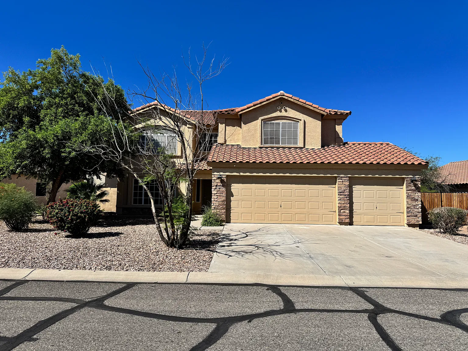 5 bed, 2659 sqft, $2,650 — Photo 1