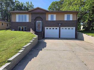 918 W Adair St, Creston, IA 50801